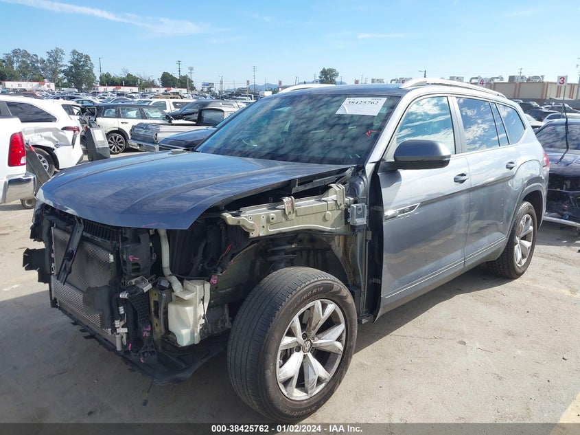 VIN 1V2BR2CA8JC500596 2018 VOLKSWAGEN ATLAS