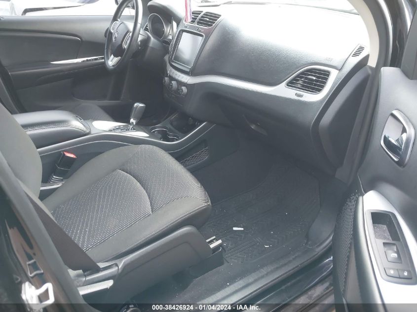 2019 DODGE JOURNEY SE - 3C4PDCBB2KT707805