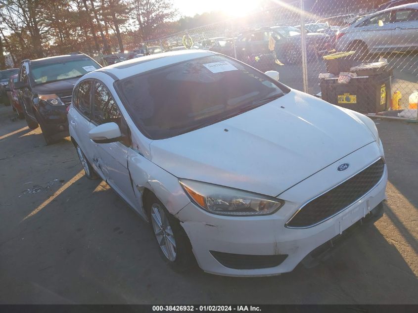 2015 FORD FOCUS SE - 1FADP3K28FL344881