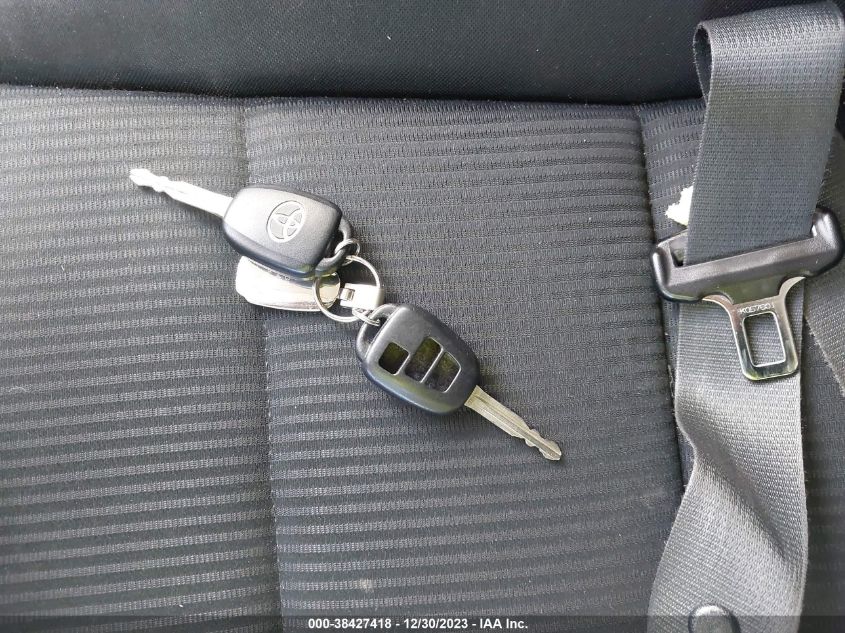 2015 TOYOTA RAV4 LE - 2T3BFREV4FW287590