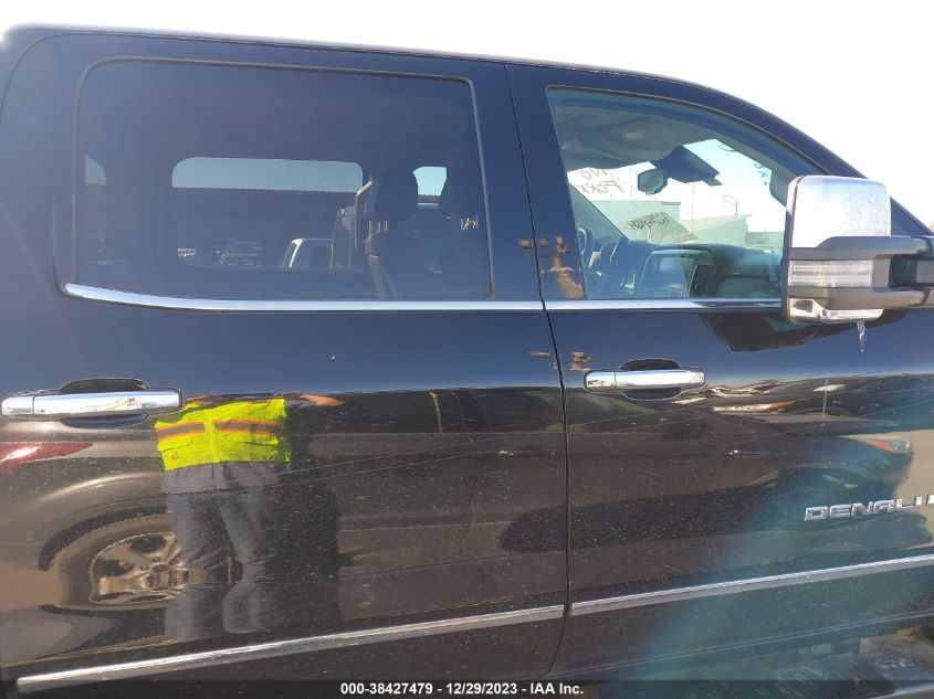 2015 GMC SIERRA 2500HD DENALI - 1GT120E81FF619581