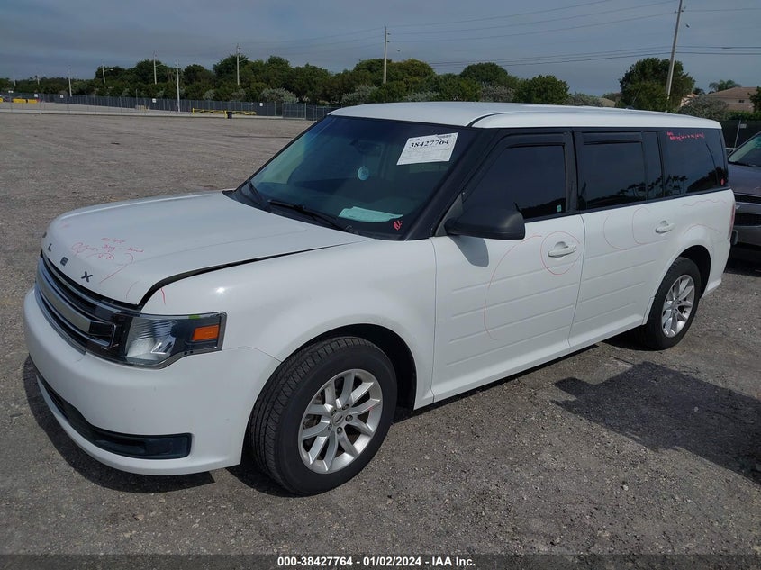 VIN 2FMGK5B83JBA02829 2018 FORD FLEX SE
