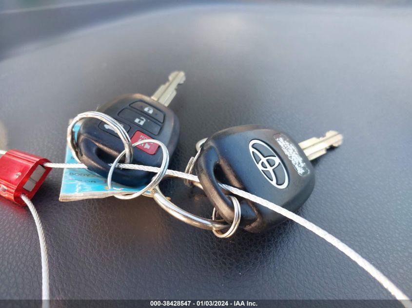 2014 TOYOTA COROLLA LE - 2T1BURHE0EC126695
