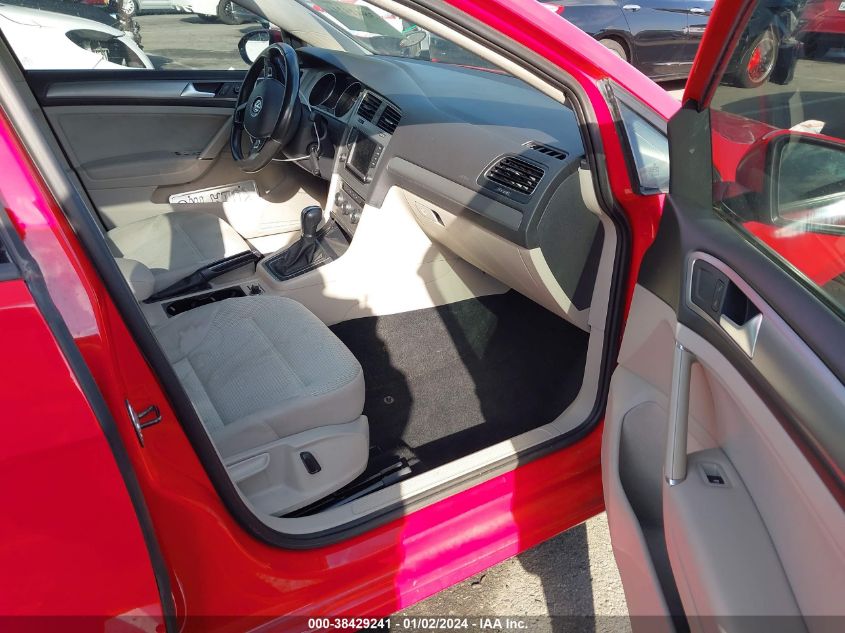 2016 VOLKSWAGEN GOLF SPORTWAGEN TSI S 4-DOOR - 3VWC17AU9GM519881