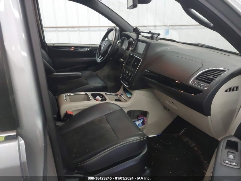 2019 DODGE GRAND CARAVAN SXT - 2C4RDGCG3KR674701