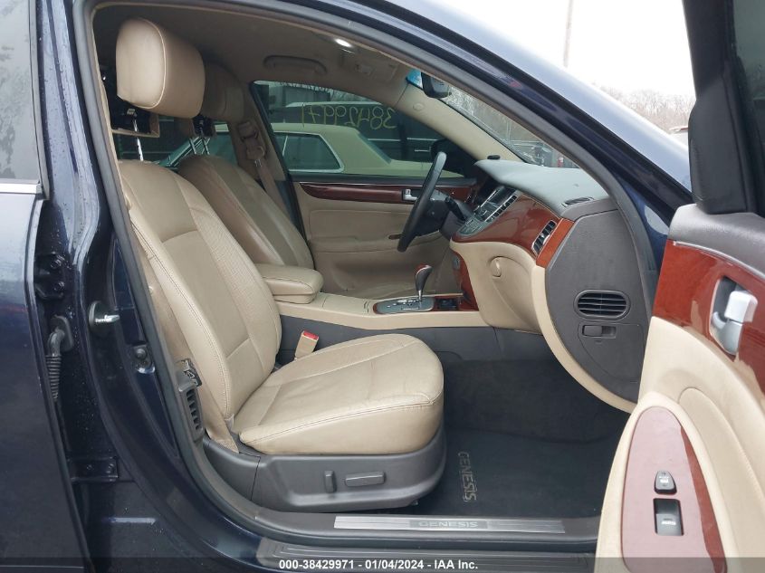 2013 HYUNDAI GENESIS 3.8 - KMHGC4DD5DU210291