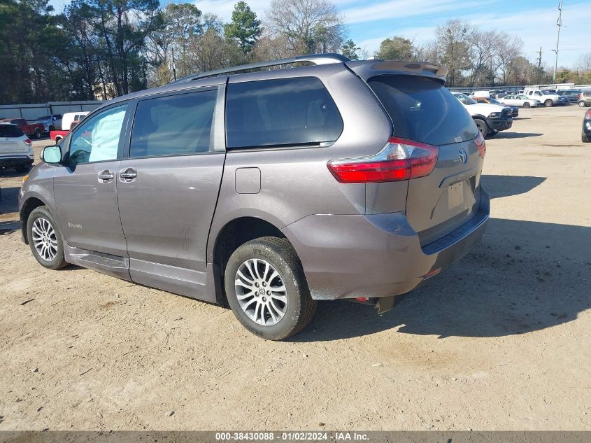 5TDYZ3DC9LS068569 2020 TOYOTA SIENNA, photo no. 3