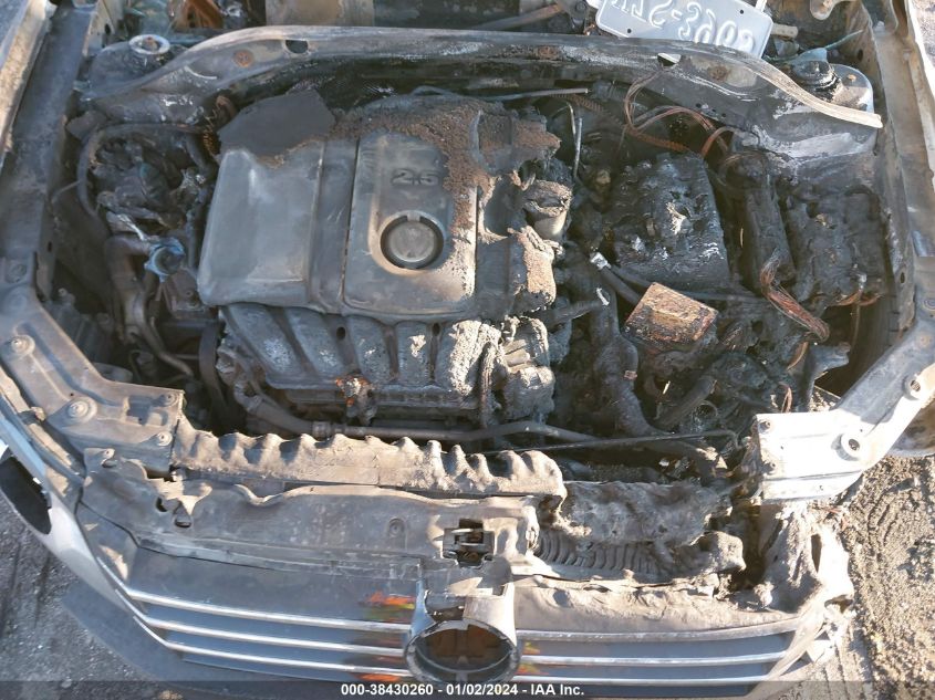 2013 VOLKSWAGEN PASSAT 2.5L SE - 1VWBP7A35DC046074