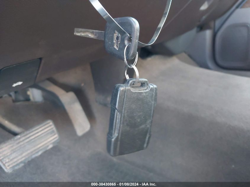 2015 CHEVROLET SILVERADO 1500 3GCUKREC3FG469056
