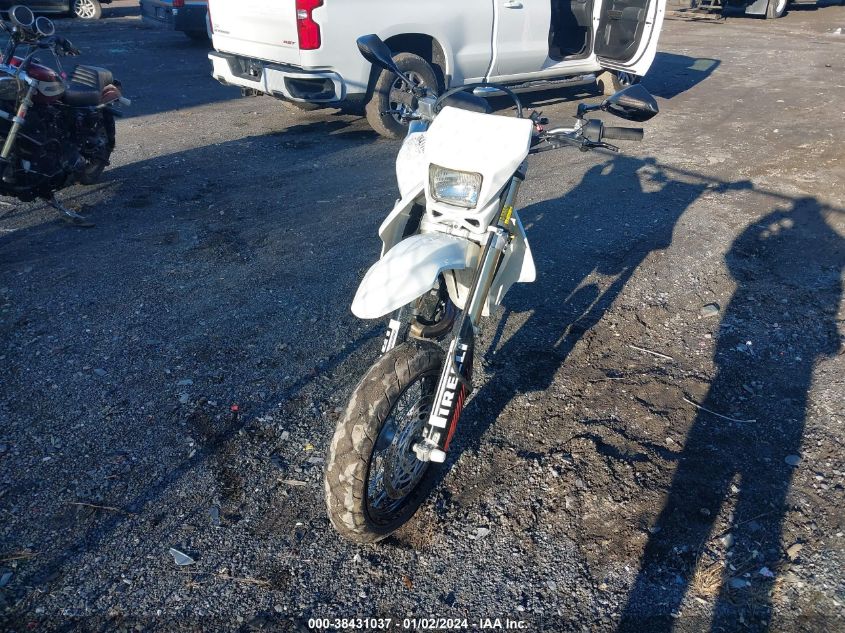 2021 SUZUKI DR-Z400 SM JS1SK44A5M7100499