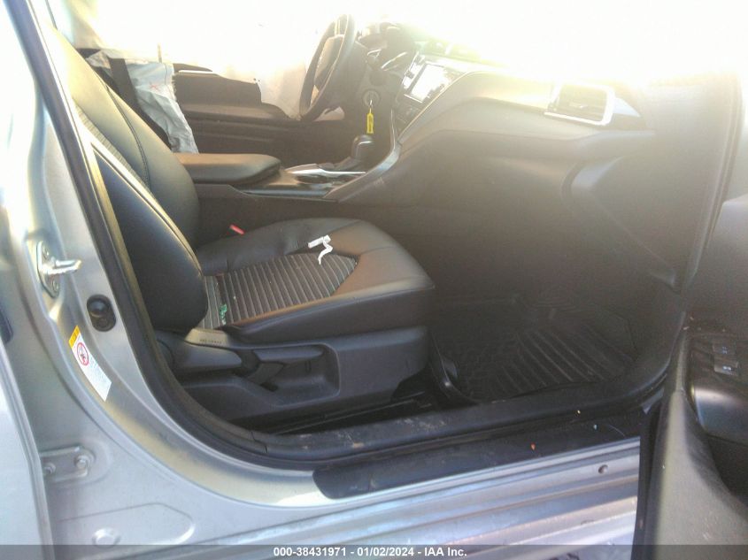 2018 TOYOTA CAMRY L/LE/XLE/SE/XSE - 4T1B11HK7JU609965