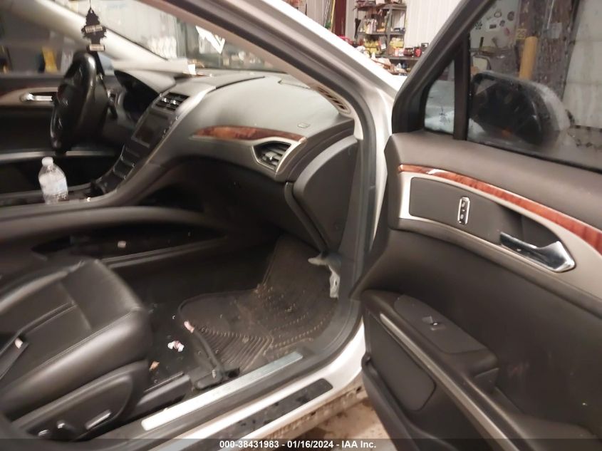 2013 LINCOLN MKZ - 3LN6L2J99DR819522