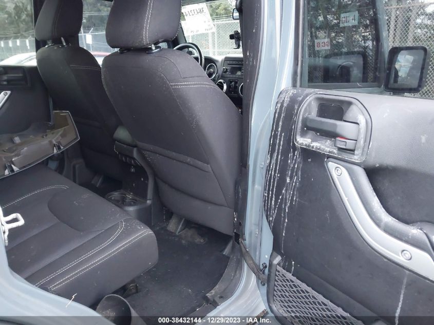 2014 JEEP WRANGLER UNLIMITED SAHARA - 1C4BJWEG9EL128192
