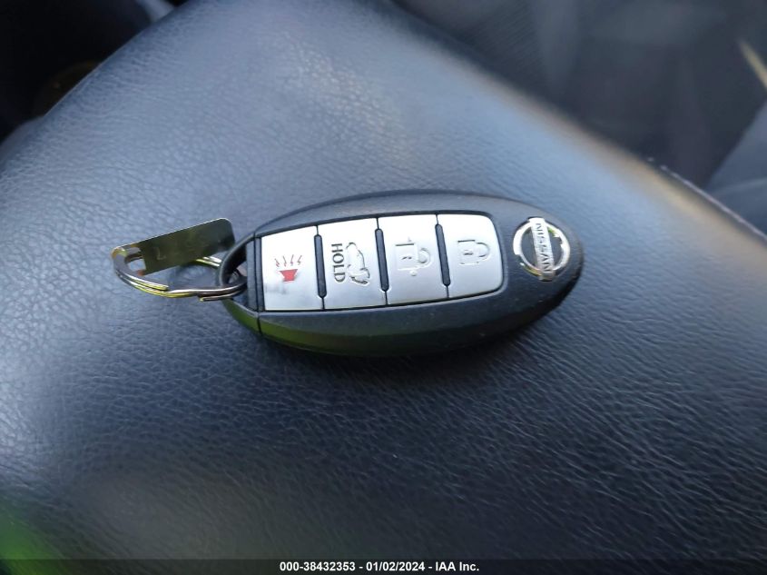 2015 NISSAN ROGUE SV - 5N1AT2MT7FC797538
