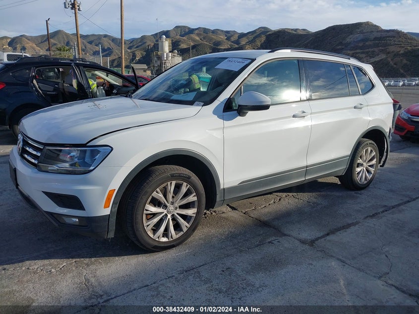 VIN 3VV1B7AX1JM033981 2018 VOLKSWAGEN TIGUAN 2.0T S