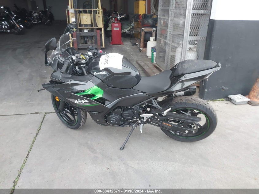 VIN JKAEXKG13PDAS3512 2023 KAWASAKI EX400