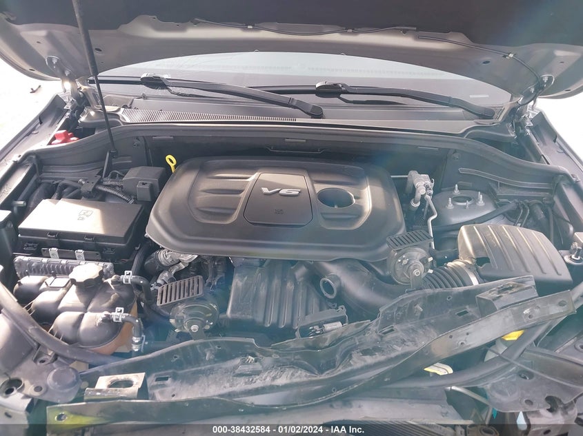 VIN 1C4RJEAG7JC311762 2018 JEEP GRAND CHEROKEE LAREDO 4X2