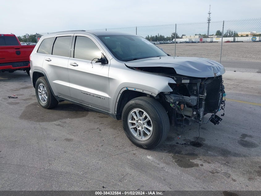 VIN 1C4RJEAG7JC311762 2018 JEEP GRAND CHEROKEE LAREDO 4X2