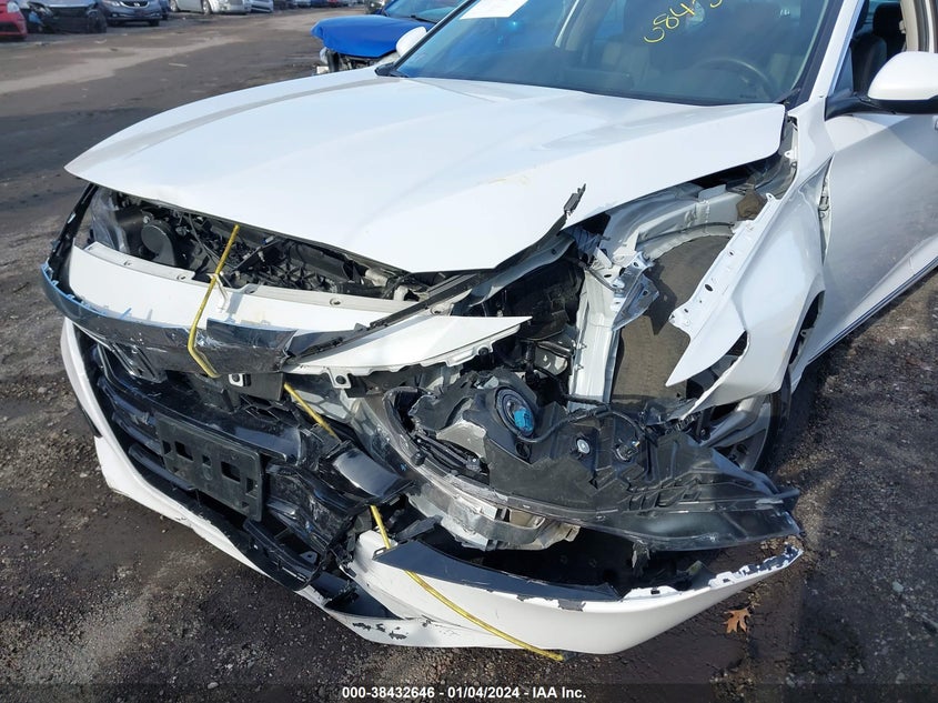 VIN 1HGCV1F53LA115649 2020 HONDA ACCORD EXL