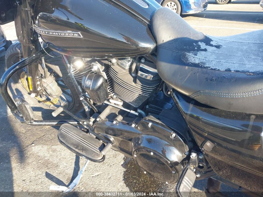 2018 HARLEY-DAVIDSON FLHXS STREET GLIDE SPECIAL - 1HD1KRC12JB653358