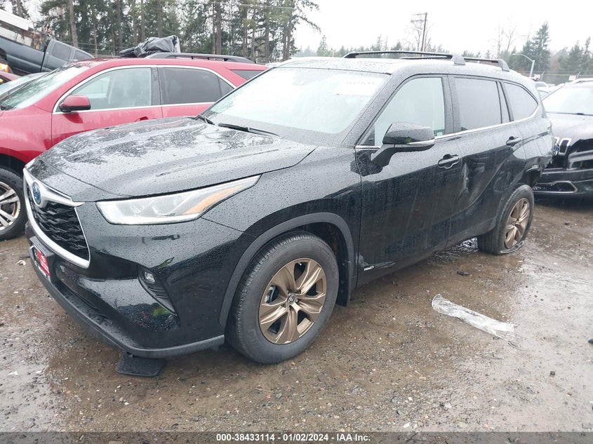 2023 TOYOTA HIGHLANDER HYBRID XLE BRONZE VIN: 5TDABRCH0PS599686