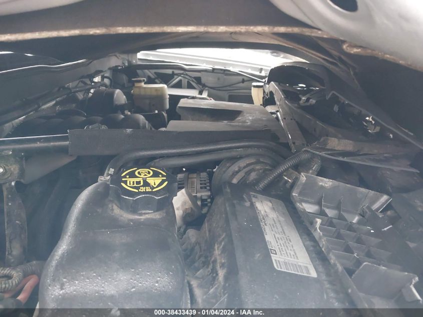 2014 CHEVROLET SILVERADO 1500 1LT - 1GCRCREH2EZ151037