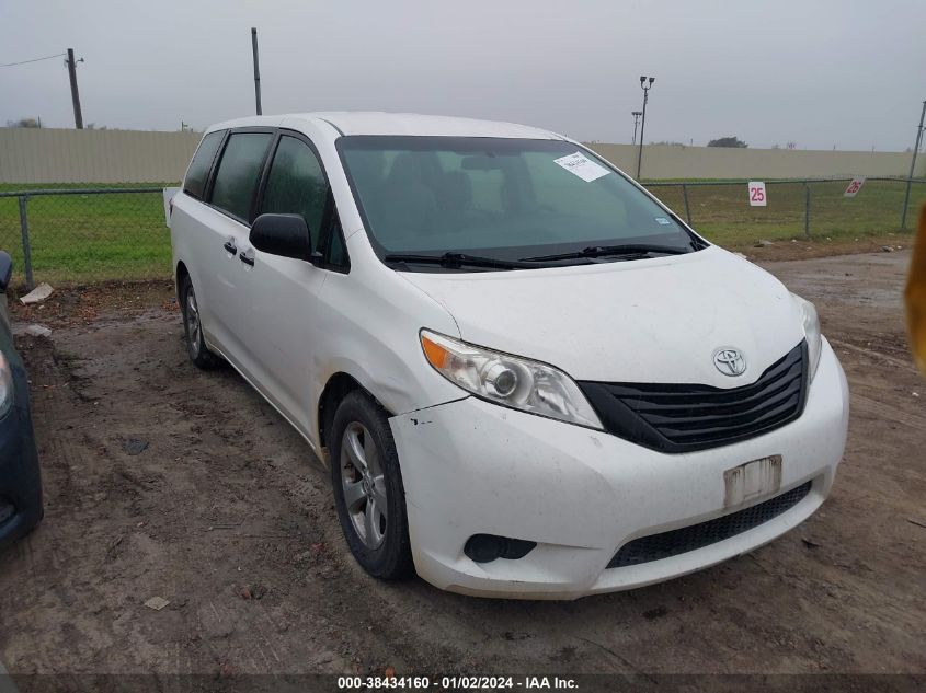 5TDZZ3DC0HS843918 2017 TOYOTA SIENNA, photo no. 1