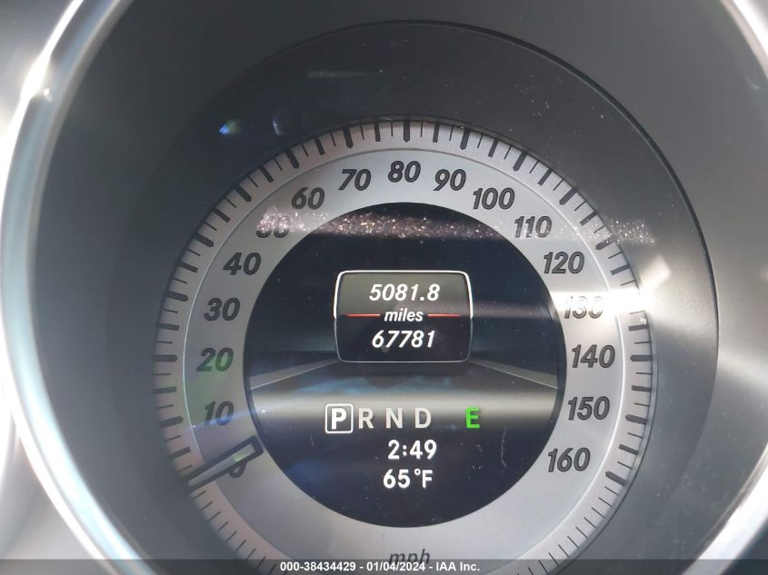 2013 MERCEDES-BENZ C 250 LUXURY/SPORT - WDDGF4HB6DA857813