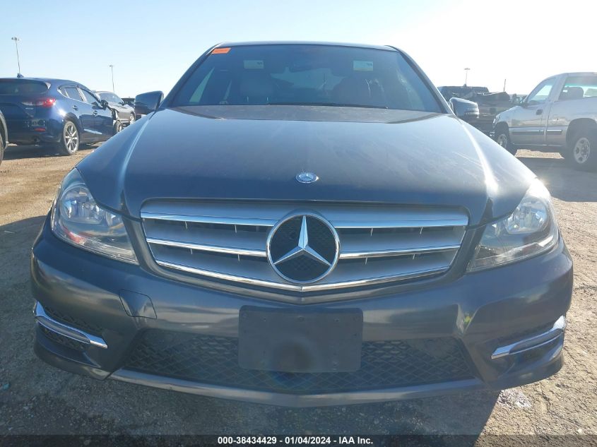 2013 MERCEDES-BENZ C 250 LUXURY/SPORT - WDDGF4HB6DA857813