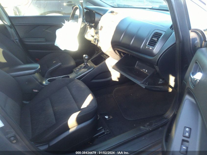 2016 KIA FORTE LX - KNAFK4A65G5598515