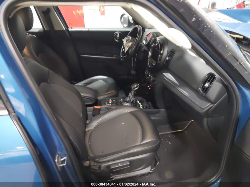 2017 MINI COUNTRYMAN COOPER - WMZYV5C37H3E01551