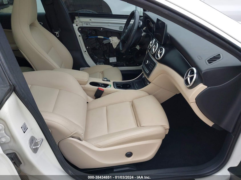 VIN WDDSJ4EBXHN422675 2017 MERCEDES-BENZ CLA 250