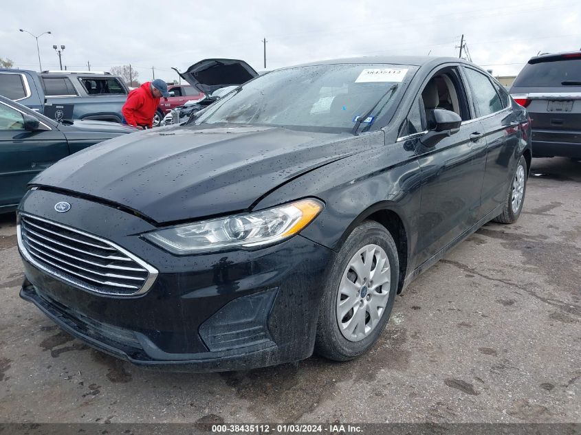 2019 FORD FUSION S - 3FA6P0G74KR171870