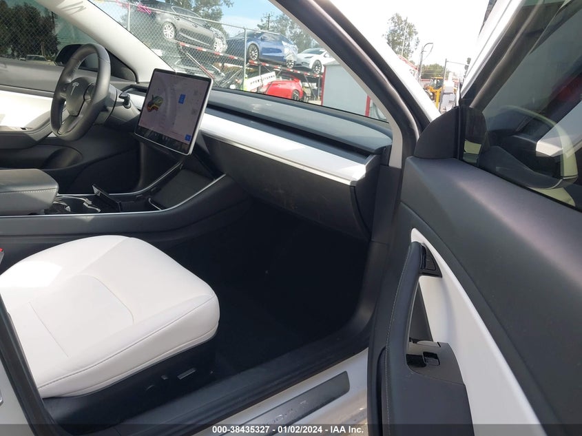 VIN 5YJ3E1EB9LF747424 2020 TESLA MODEL 3