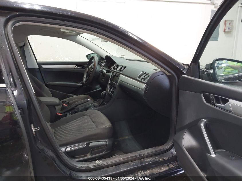 2017 VOLKSWAGEN PASSAT 1.8T S - 1VWAT7A38HC006519