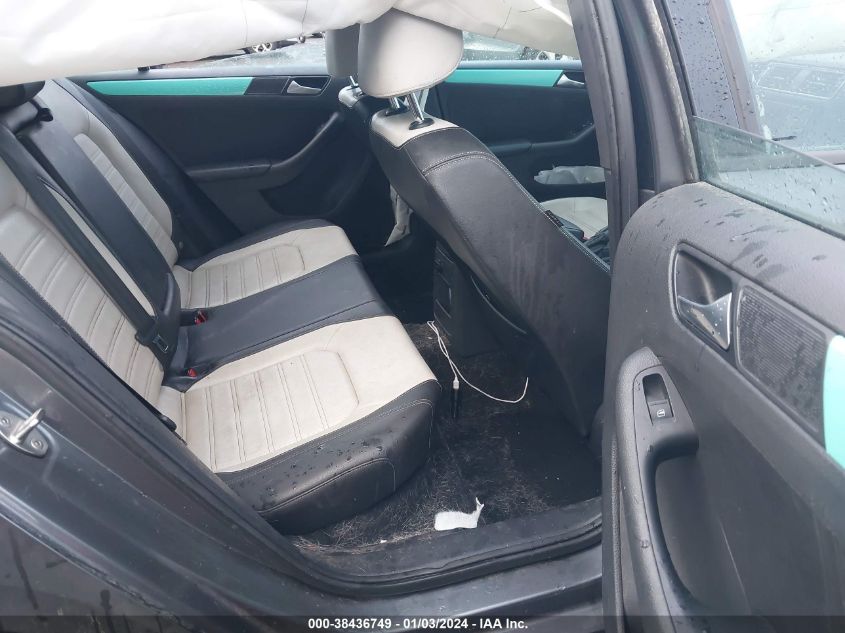 2016 VOLKSWAGEN JETTA 1.8T SPORT - 3VWD17AJXGM217770