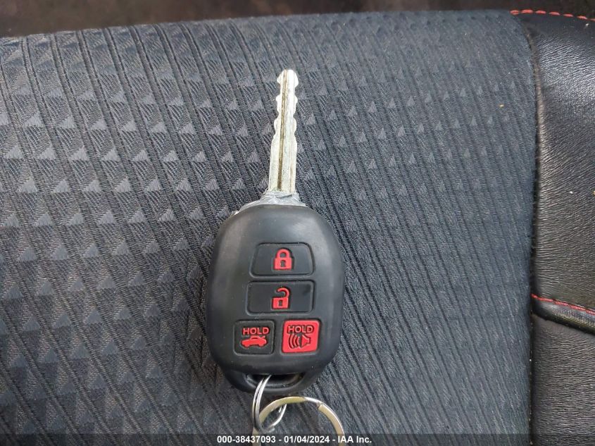 2015 TOYOTA CAMRY SE - 4T1BF1FK6FU881385