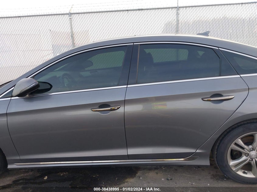 VIN 5NPE34AF8KH729781 2019 HYUNDAI SONATA SPORT