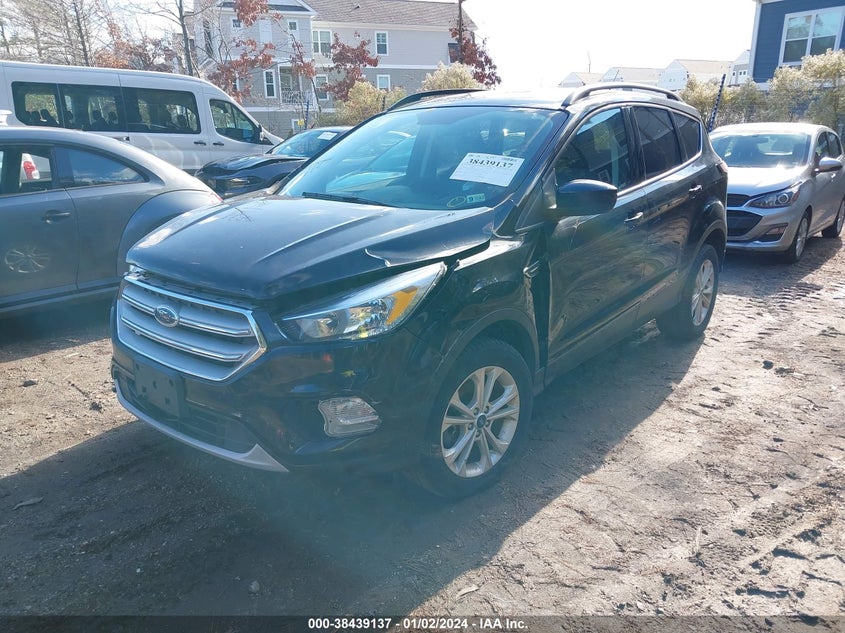 VIN 1FMCU9GD0JUB33314 2018 FORD ESCAPE SE