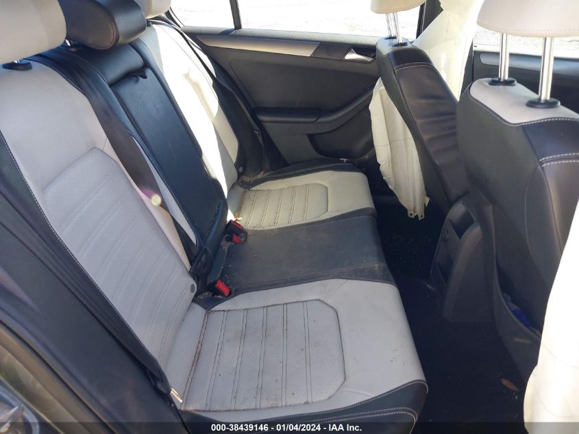 2016 VOLKSWAGEN JETTA SPORT - 3VWD17AJXGM273658