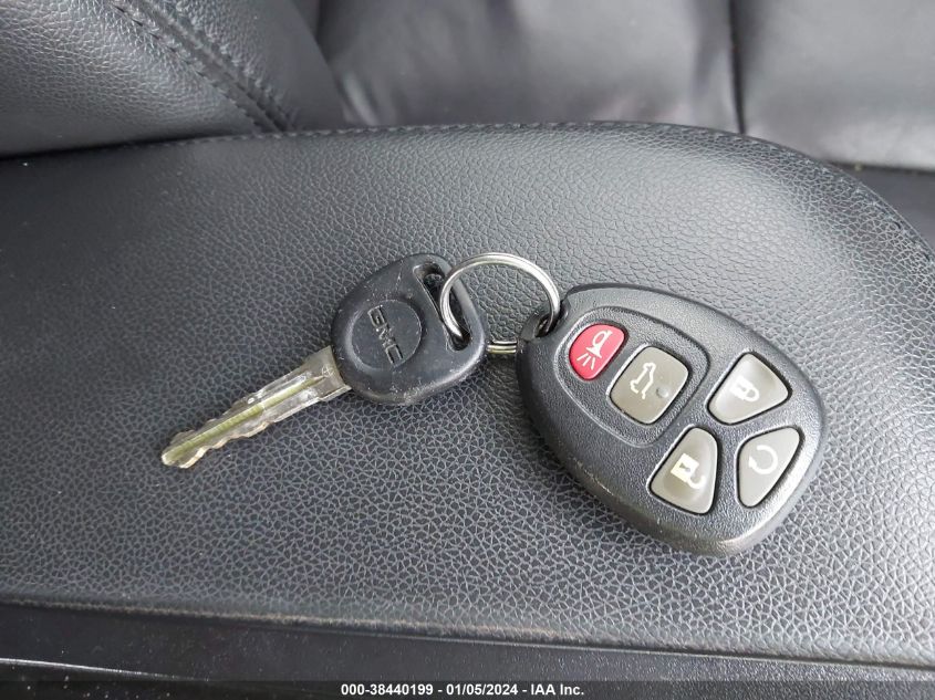 2013 GMC YUKON SLT - 1GKS1CE04DR176961