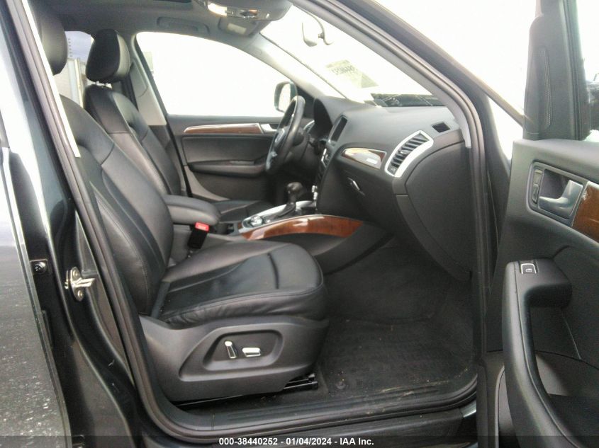 2017 AUDI Q5 2.0T PREMIUM - WA1C2AFP2HA098806
