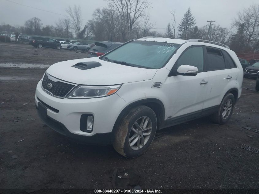 2014 KIA SORENTO LX - 5XYKTCA61EG522819