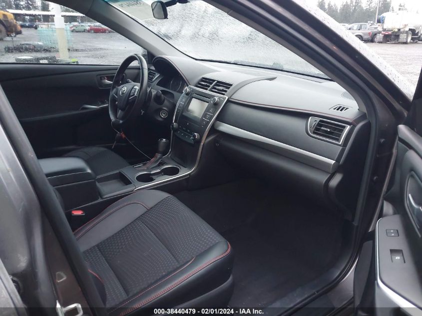 2015 TOYOTA CAMRY SE - 4T1BF1FK9FU943636