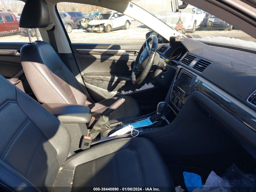 2016 VOLKSWAGEN PASSAT SE - 1VWBT7A36GC008353