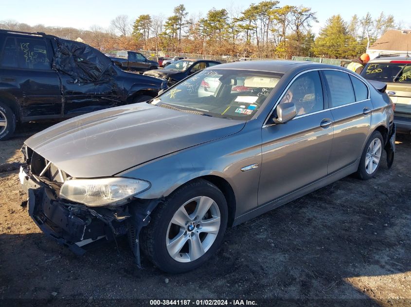 2013 BMW 528I XDRIVE - WBAXH5C58DD112438