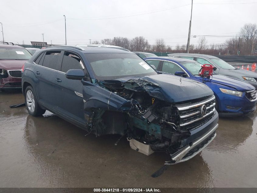 2020 VOLKSWAGEN ATLAS CROSS SPORT SE - 1V25C2CA9LC201913