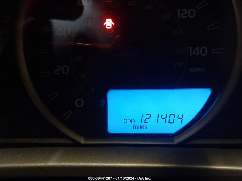 2015 TOYOTA RAV4 LE - 2T3BFREV6FW239105
