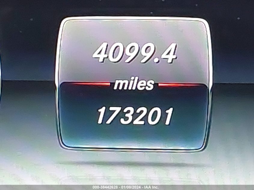 2015 MERCEDES-BENZ S 550 4MATIC - WDDUG8FB3FA098745