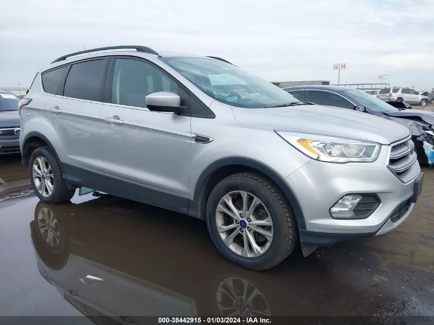 2017 FORD ESCAPE SE - 1FMCU9GDXHUB11640